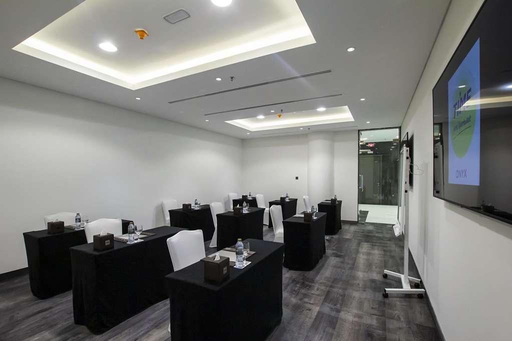 Time Onyx Hotel Apartments Dubai Kemudahan gambar